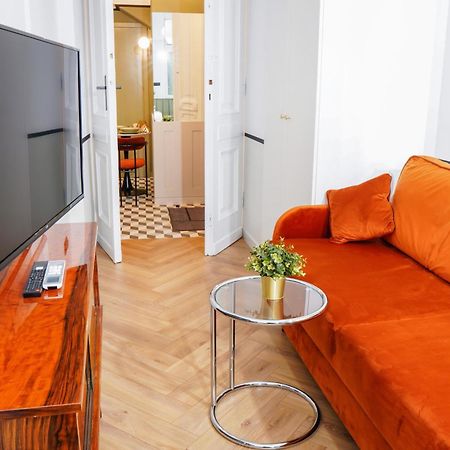 Aparthotel Nowy Swiat 28 Varşova Dış mekan fotoğraf